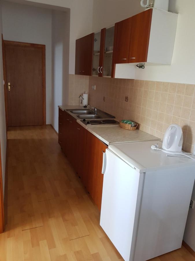 Apartments Akiki Karlobag Zewnętrze zdjęcie